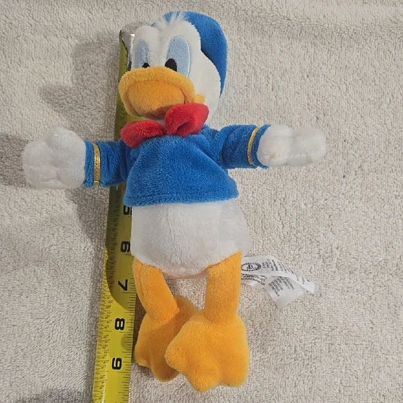 Disney Plush Toy Set - Mickey, Minnie, Donald, and Goofy - Picture 6 of 9